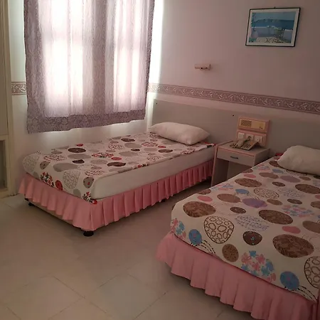 Aparthotel Lila 2*