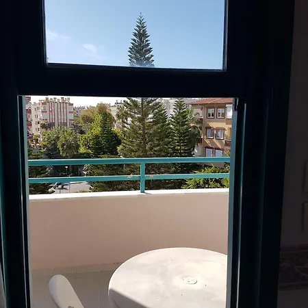 Lila Aparthotel 2*