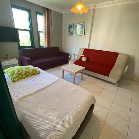 Aparthotel Lila