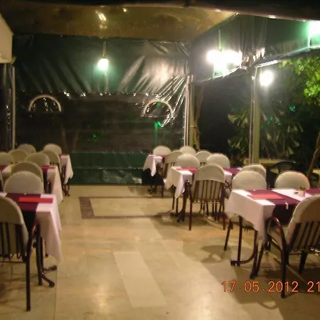 Lila Apartmanhotel 2*