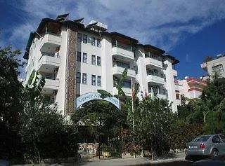 Hotel de apartamente Lila 2*