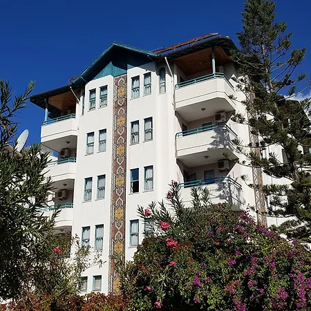 Hotel de apartamente Lila 2*