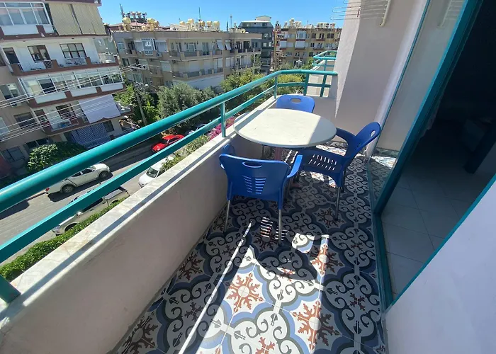 Lila Alanya