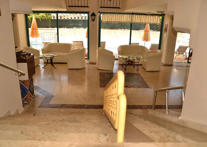 Lila 公寓式酒店 2*