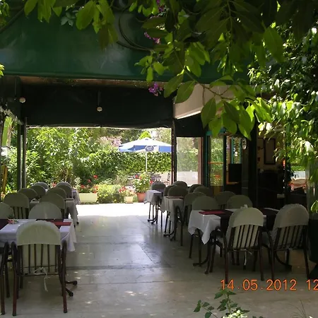 Apartahotel Lila