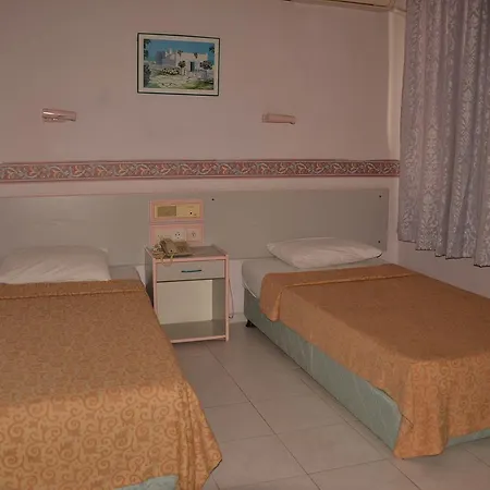 Lila Apartahotel